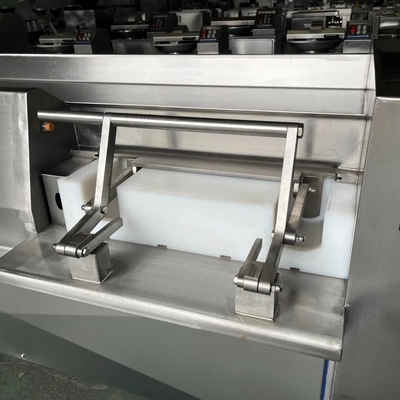 산업용 자동 3D 냉동 고기 디케어 500kg 3kw 안정적인 절개를 위한 저소음 설계